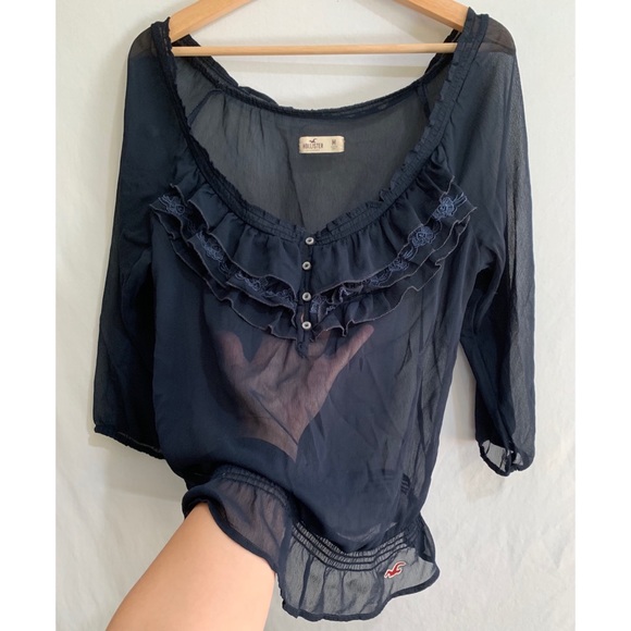 🚫SOLD🚫Hollister Top - Picture 8 of 8